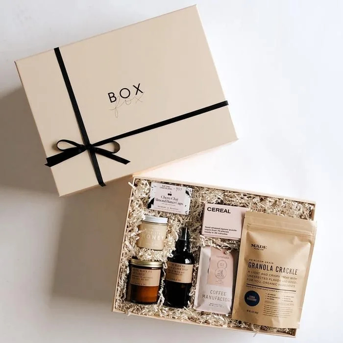 Custom gift packaging set labels for boxes and coordinated retail products