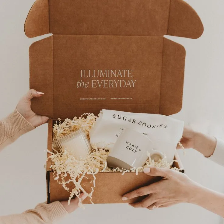 Custom seasonal and multi-item gift packaging sets with boxes tags and cards
