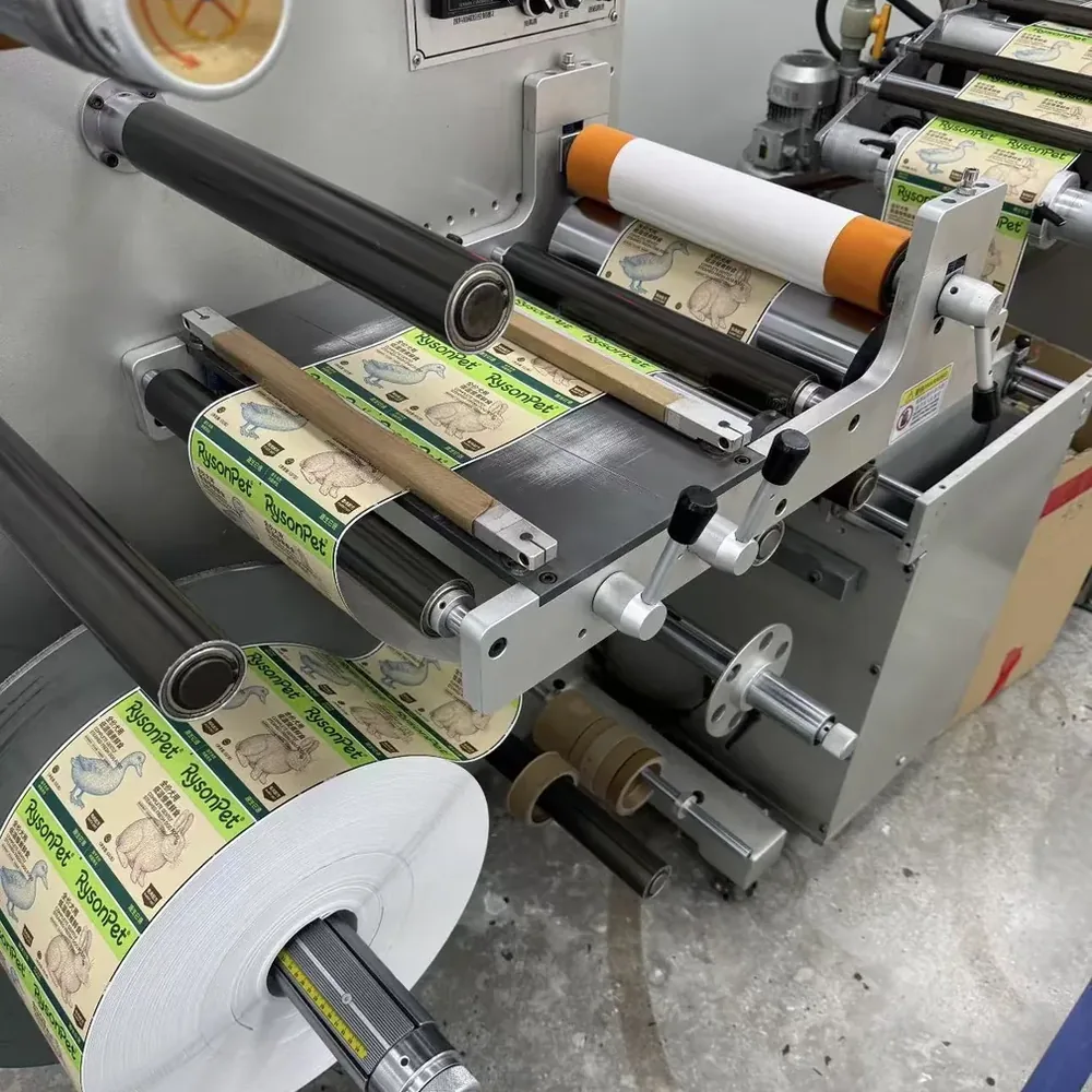 Roll labels on finishing equipment for production checks and sample coordination